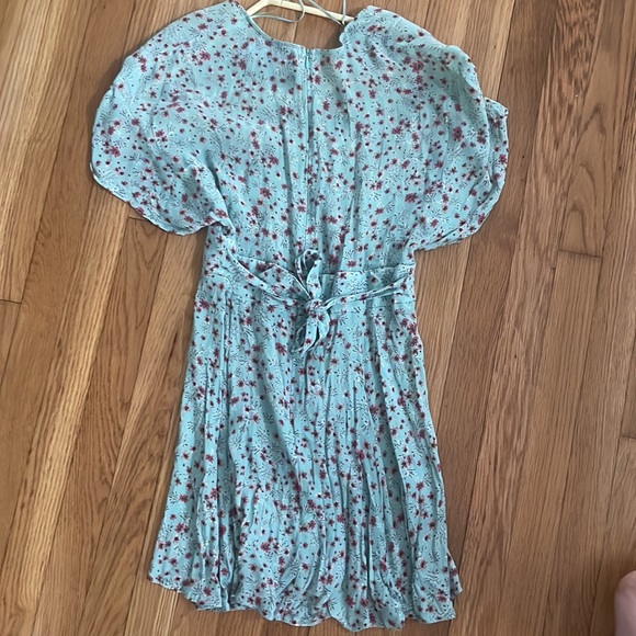 Blue life blue and pink floral hill house map mini dress - Picture 3 of 4